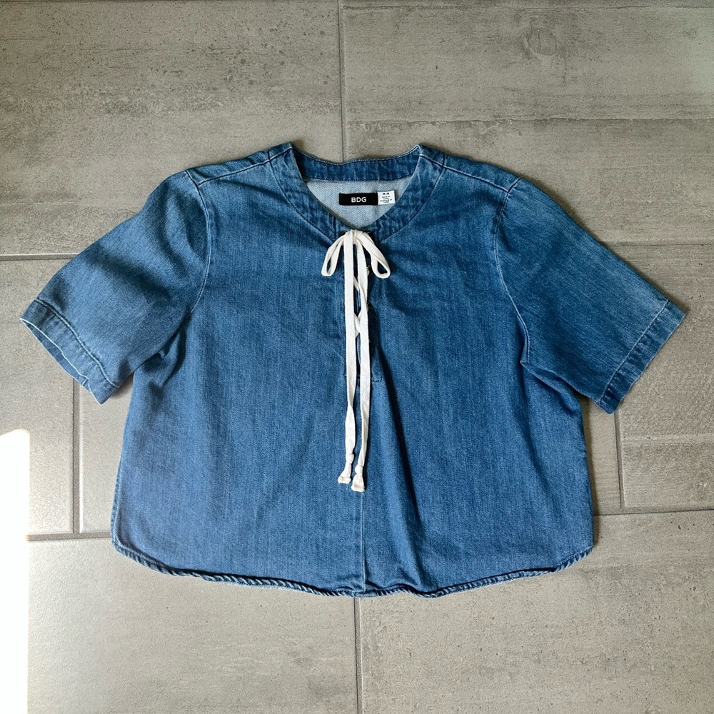 BDG cropped jean like top.